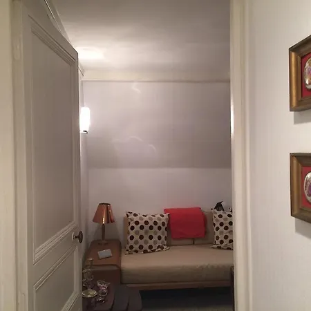 23 Biais Apartment *